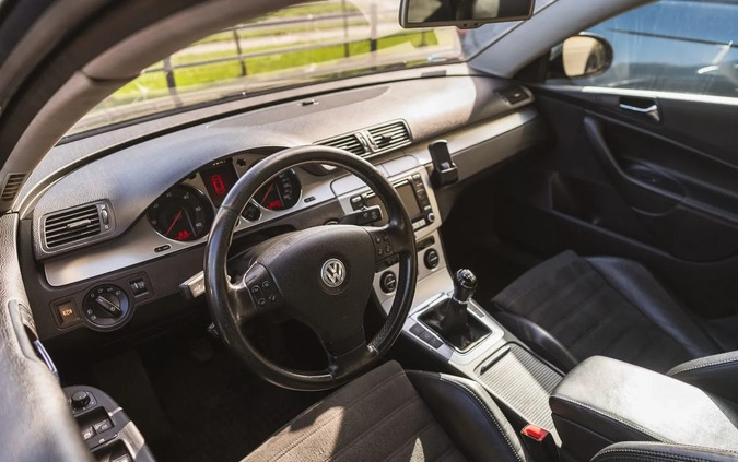 Volkswagen Passat cena 11900 przebieg: 364000, rok produkcji 2006 z Kraków małe 137